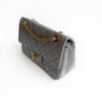 シャネル 2.55 リイシュー フラップバッグ エイジドカーフスキン